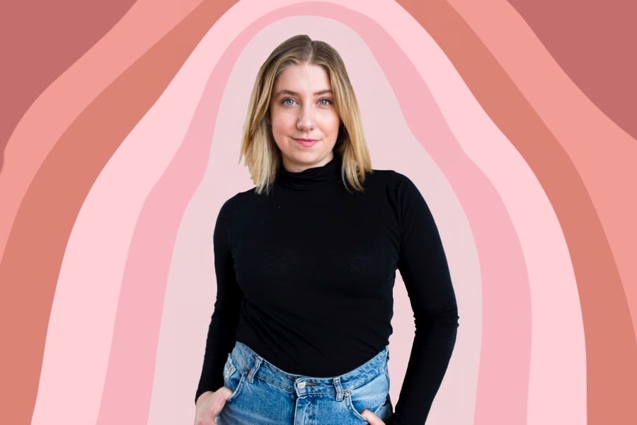 Vogue.com fashion editor Sarah Spellings (Medill ‘17)  spoke to an audience of about 40 students at a Zoom Q&A Thursday to kick off STITCH’s speaker series